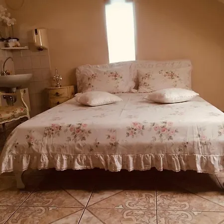 Apartament Adamo Apartmanhaz *